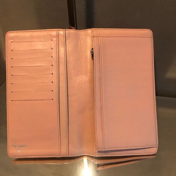 Chanel camellia bifold wallet - Picture 4 of 12